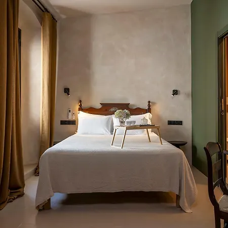 Hotel Vella Nit-2